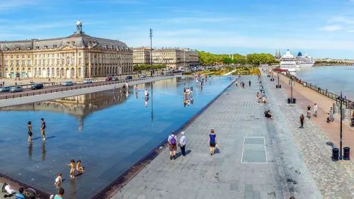 Galeries d’art à Bordeaux : guide des quartiers artistiques
