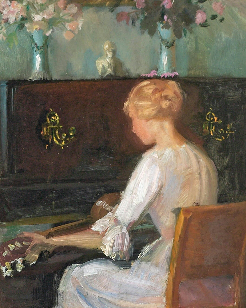 Ung kvinde spiller guitar foran et klaver - Anna Ancher
